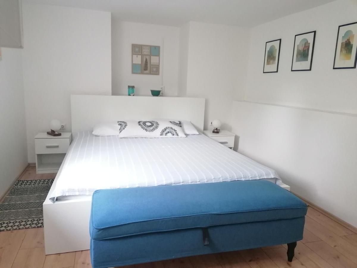 Apartmani Gaj Malinska Kültér fotó
