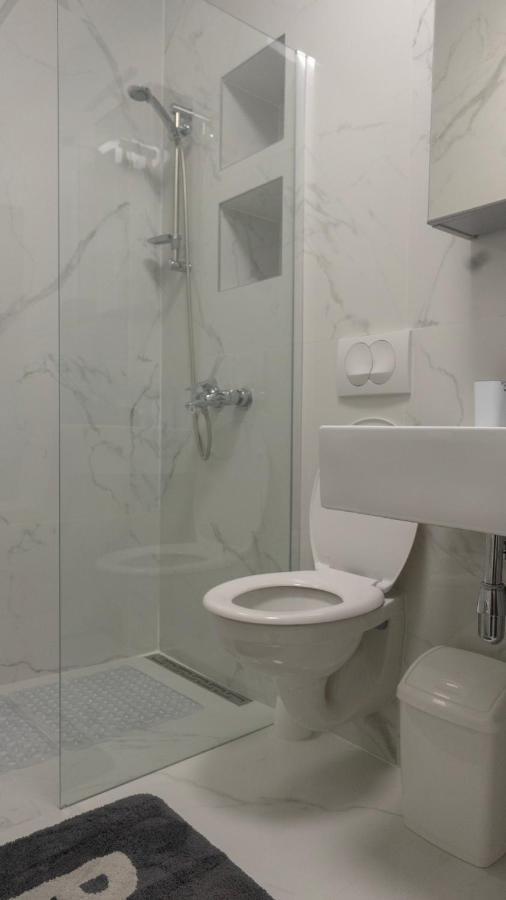 Apartmani Gaj Malinska Kültér fotó