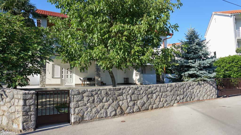 Apartmani Gaj Malinska Kültér fotó
